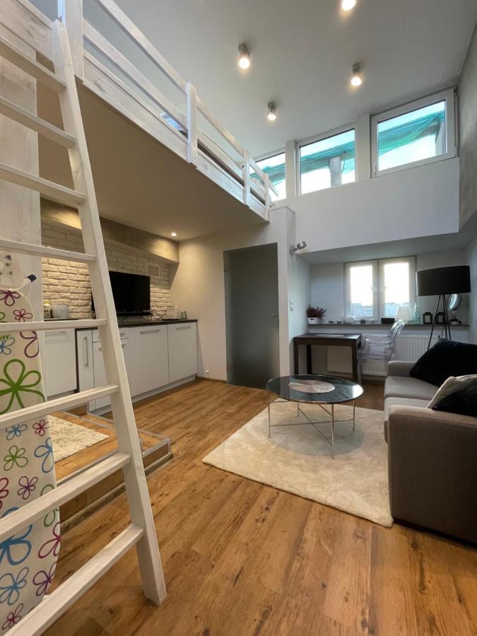 Warynskiego 9 - Piekna Panorama Miasta - Smart Tv 42 Cale - Wifi - Ekspres Kapsulkowy - W Pelni Wyposazona Kuchnia 华沙 外观 照片