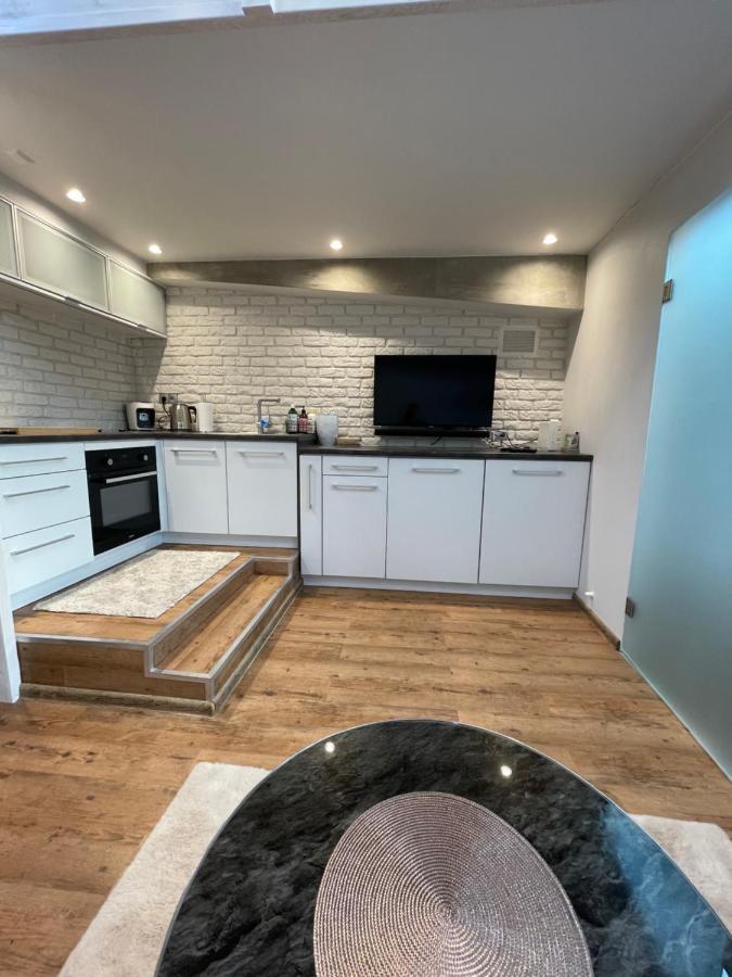Warynskiego 9 - Piekna Panorama Miasta - Smart Tv 42 Cale - Wifi - Ekspres Kapsulkowy - W Pelni Wyposazona Kuchnia 华沙 外观 照片